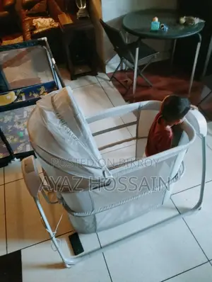 Mastela Deluxe 4 in 1 Bassinet & Swing