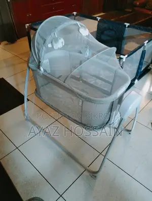 Mastela Deluxe 4 in 1 Bassinet & Swing