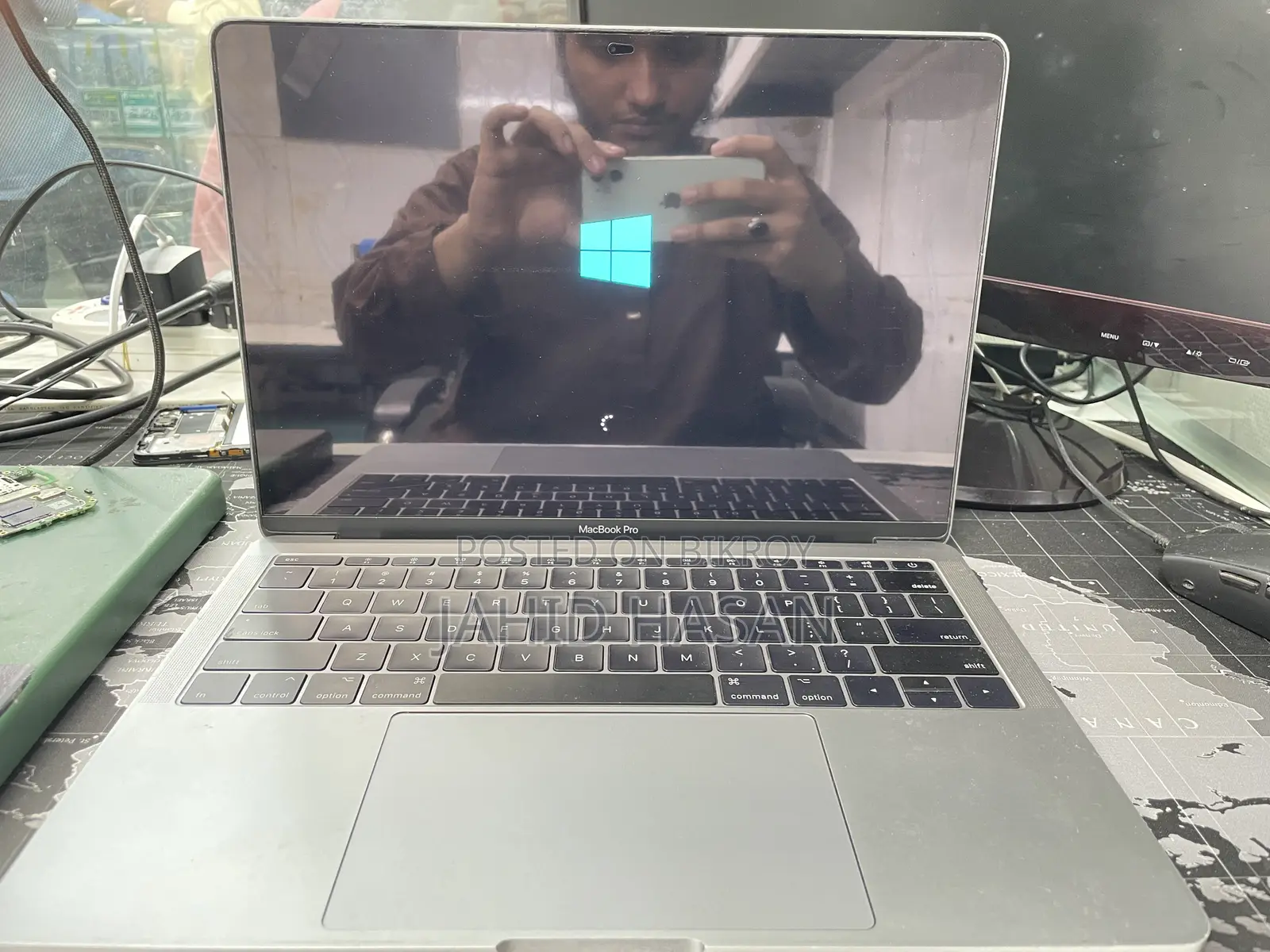 Laptop Apple MacBook Pro 2017 8GB Intel Core i5 SSD 256GB