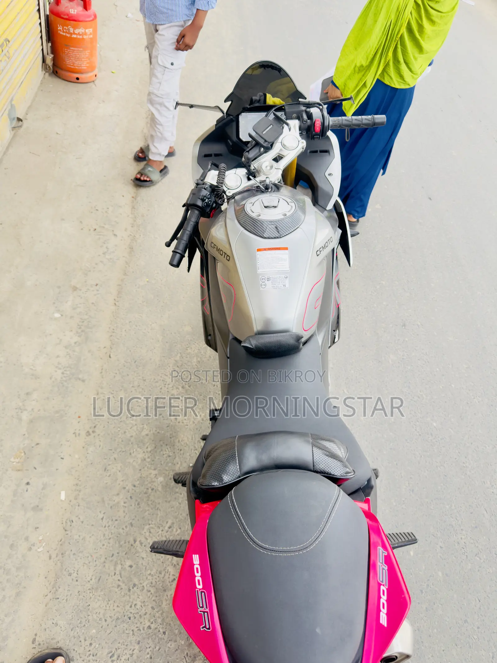 CFMoto 300SR 2025 Black