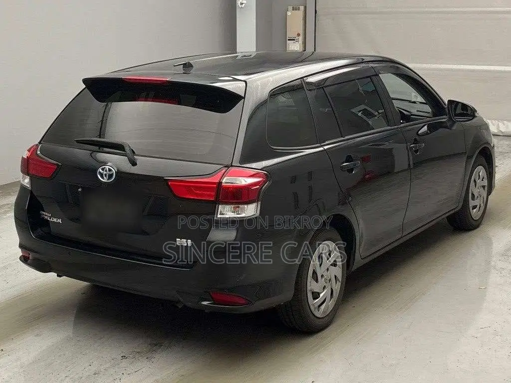 Toyota Corolla Fielder 2021 Black