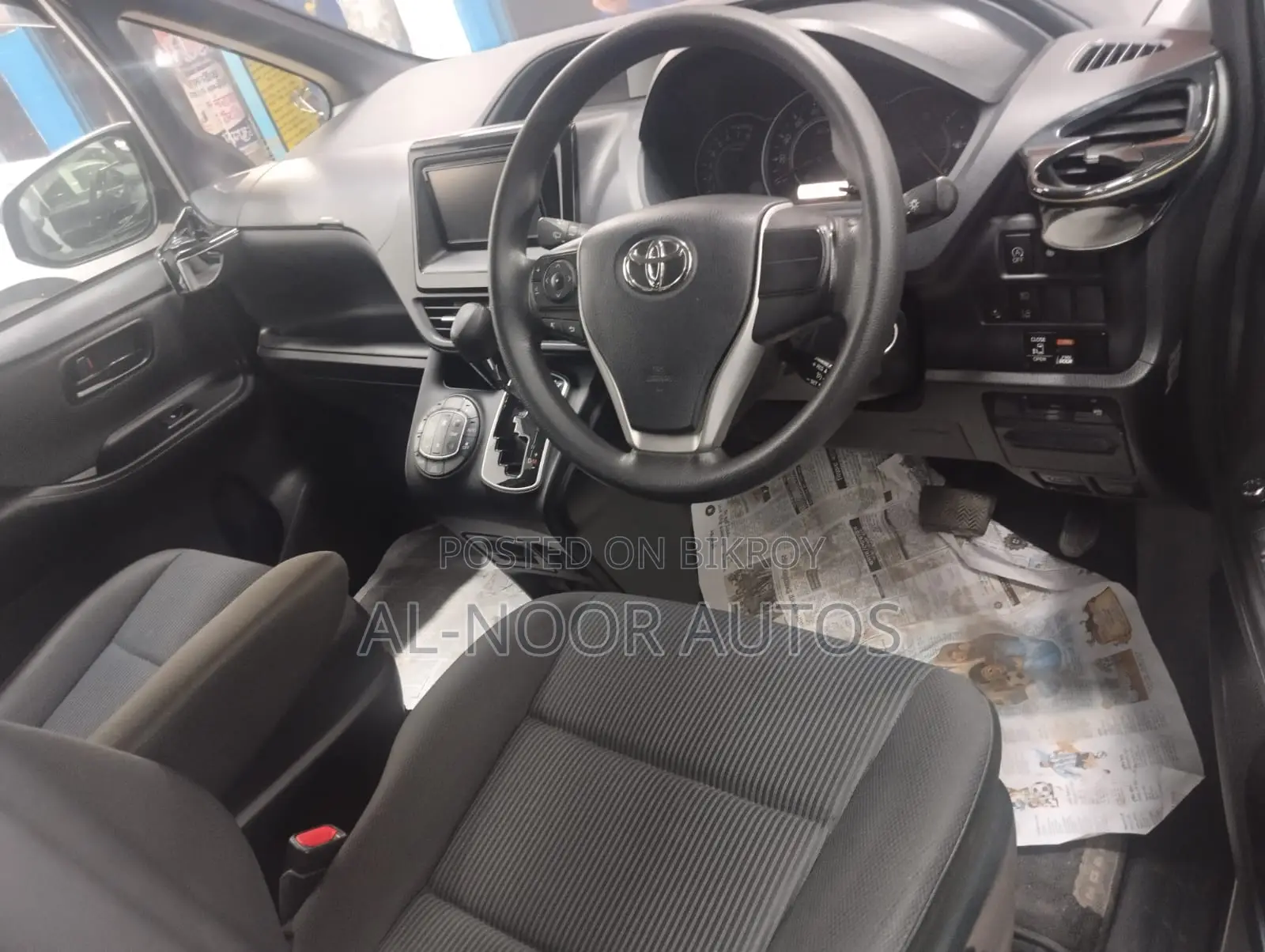 Toyota Noah 2.0 FWD (8 Seater) 2020 Silver