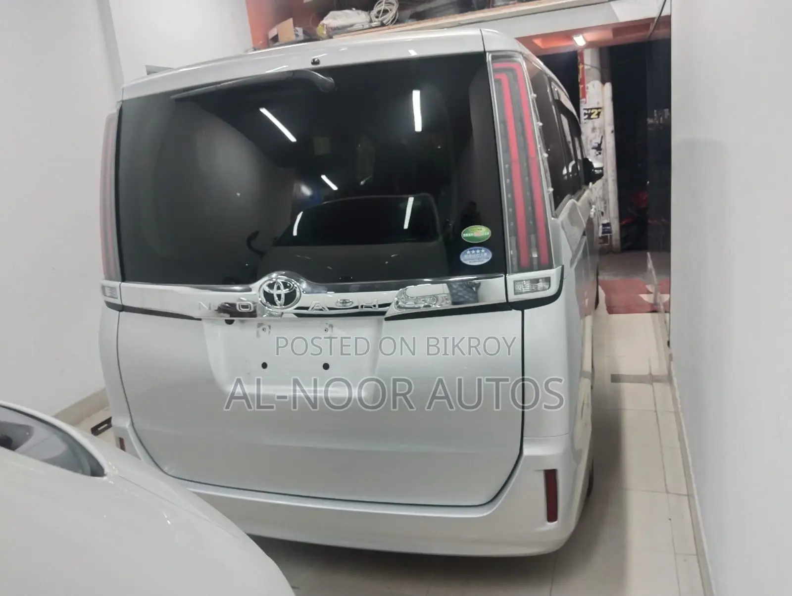Toyota Noah 2.0 FWD (8 Seater) 2020 Silver