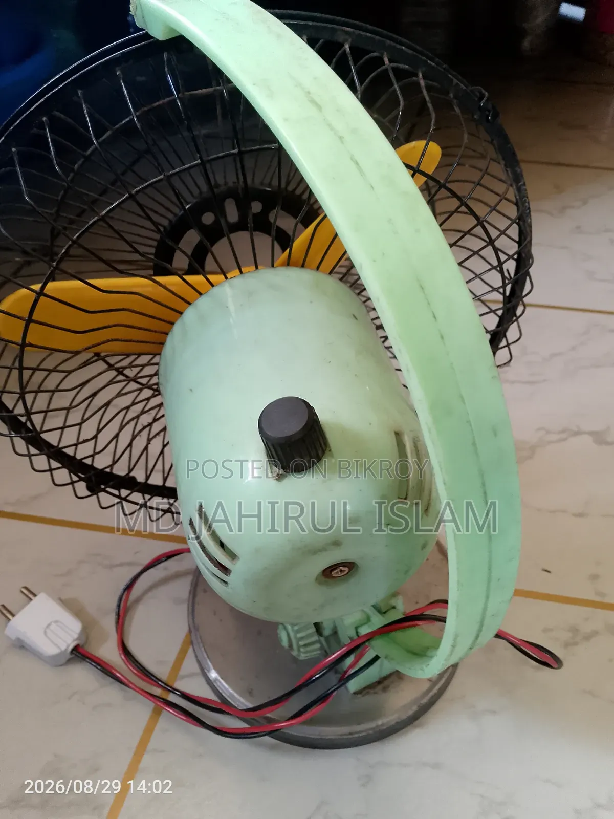 একটি খাচা ফ্যান বিক্রি হবে
