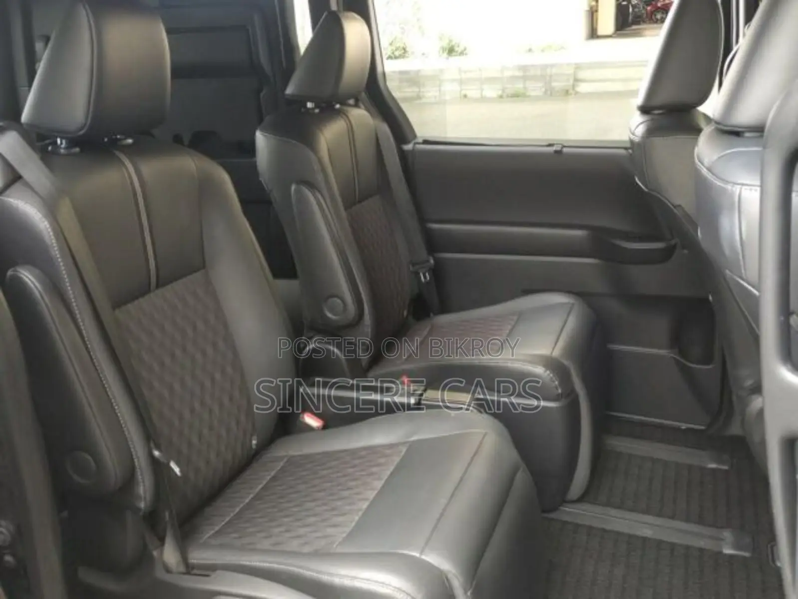 Toyota Noah 2022 Black
