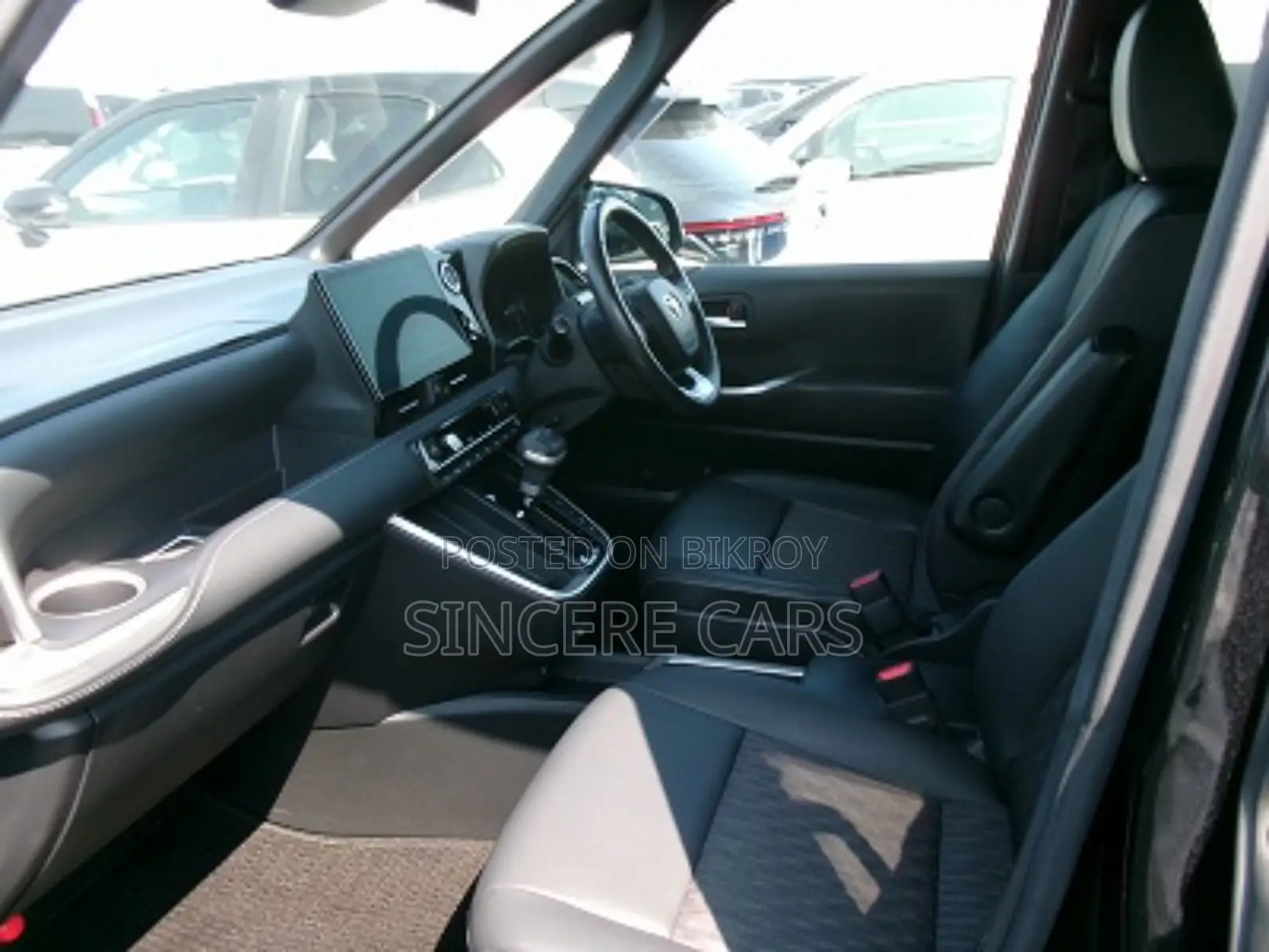 Toyota Noah 2022 Black