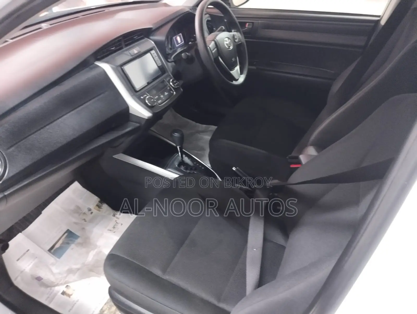 Toyota Corolla Fielder 1.5 Hybrid FWD 2021 White