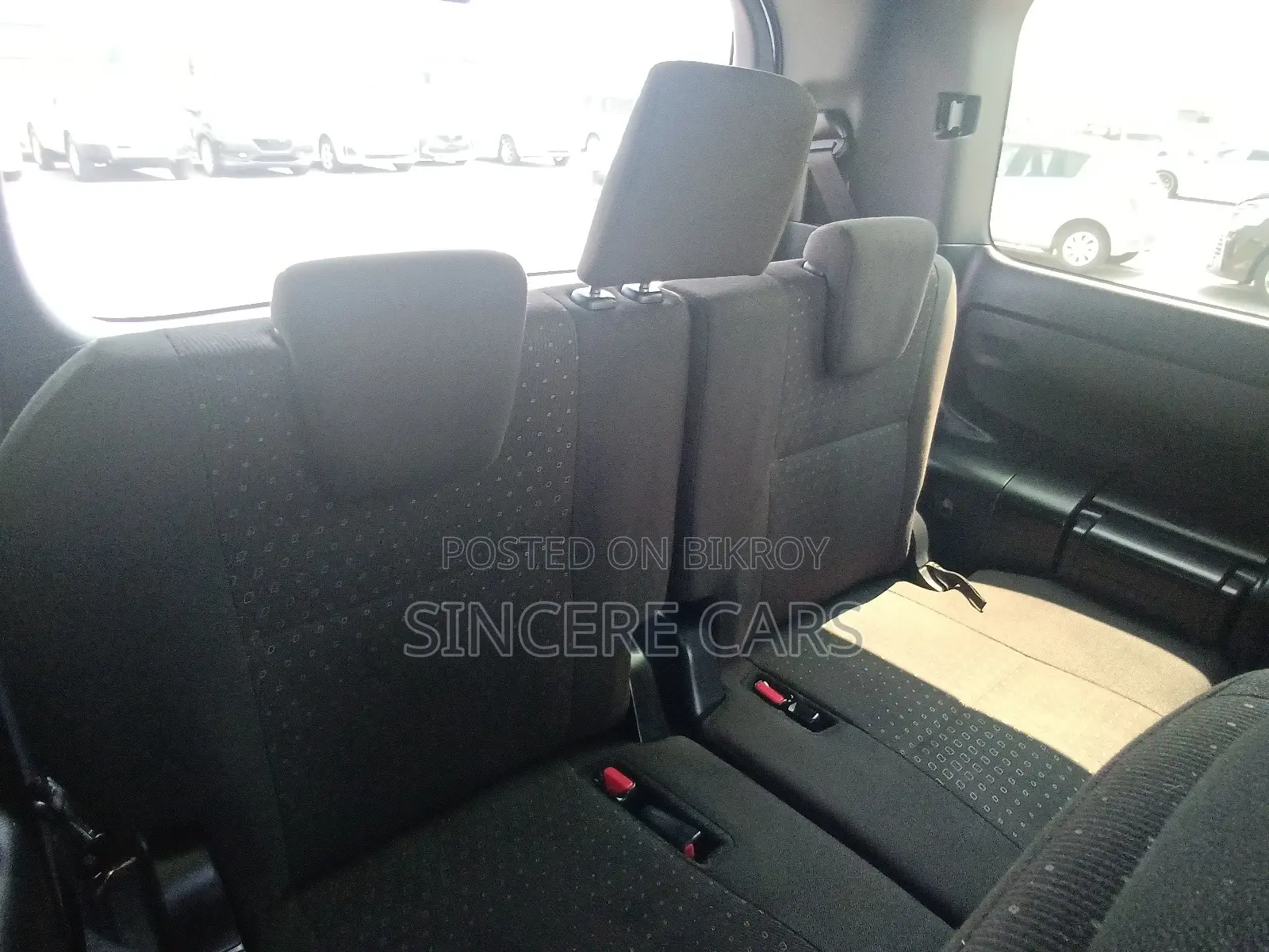 Toyota Noah 2021 Pearl