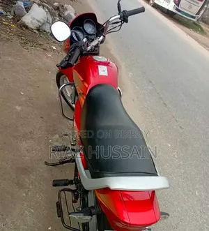 Hero HF Deluxe 2021 Red