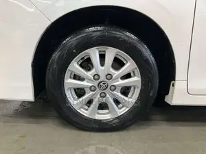 Toyota Noah 2021 Pearl