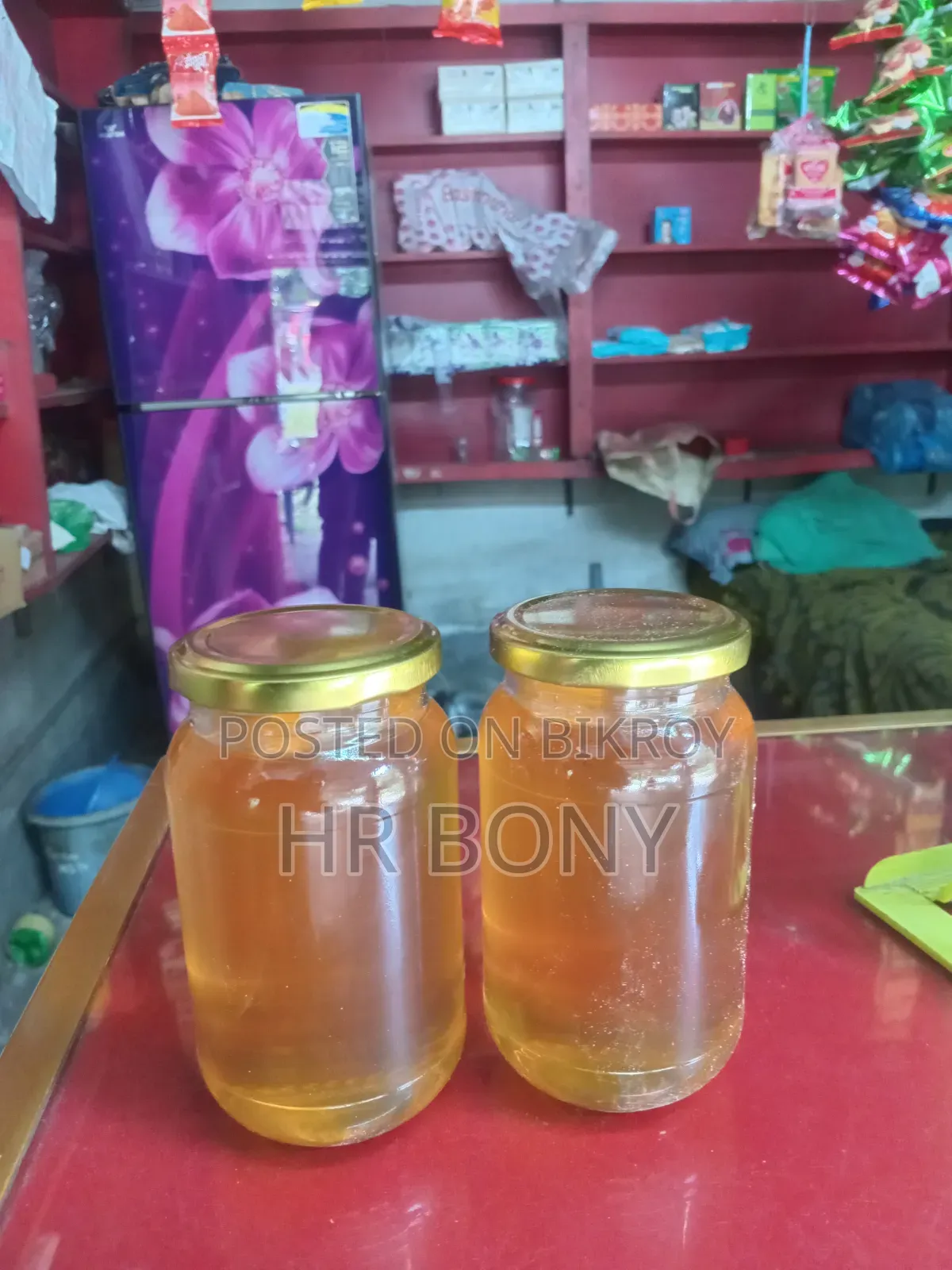 খাঁটি মধু কোন ভেজাল নাই