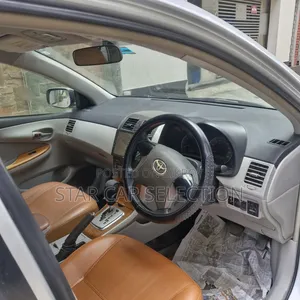 Toyota Axio 2011 Silver