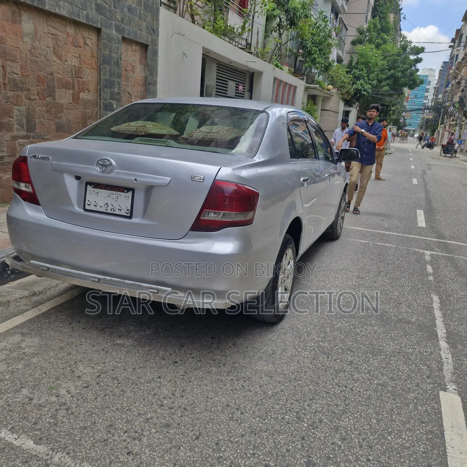 Toyota Axio 2011 Silver