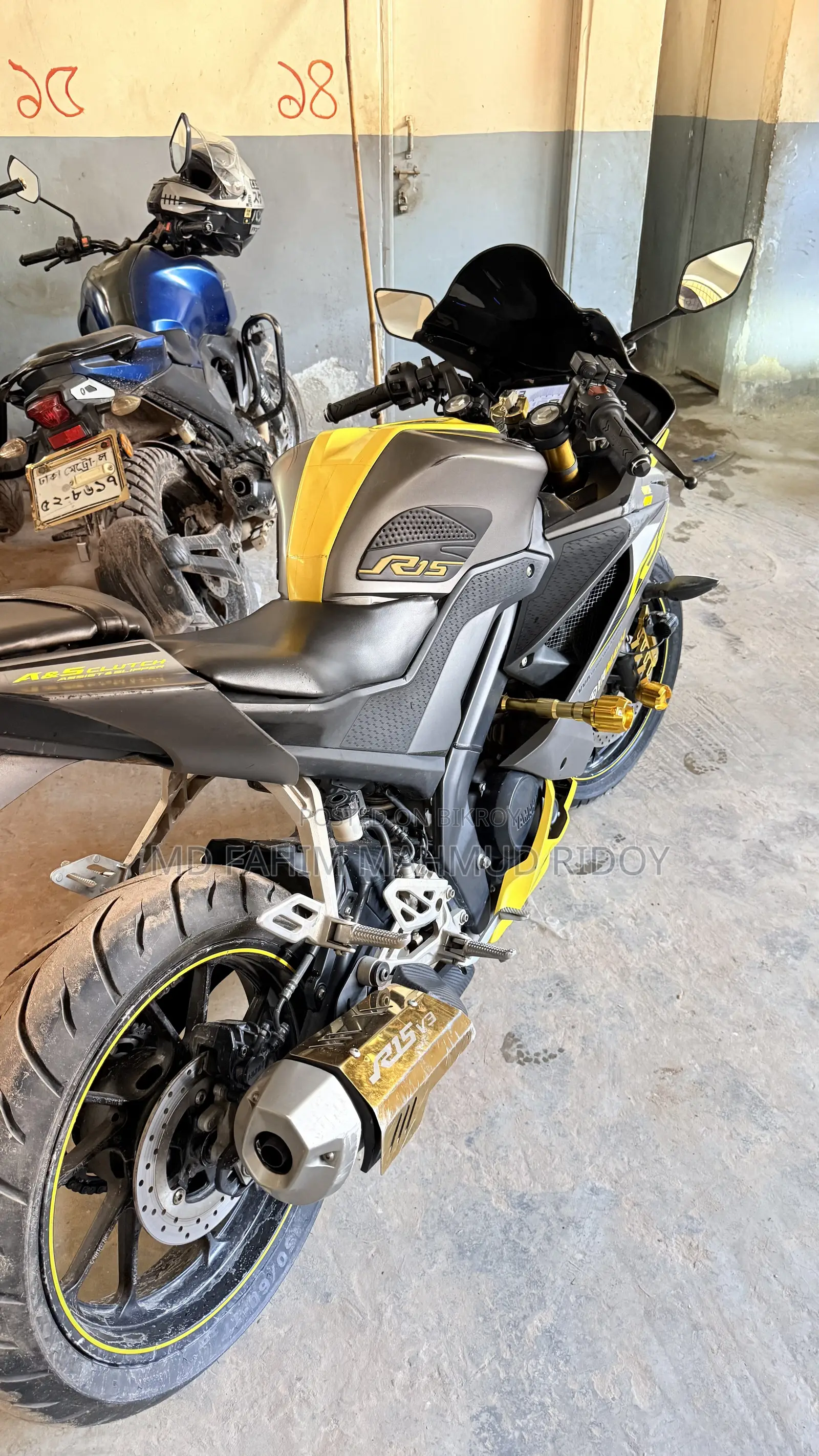 Yamaha R15 V3 2021 Gray