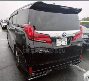 Toyota Alphard 2.5 Hybrid AWD 2021 Black