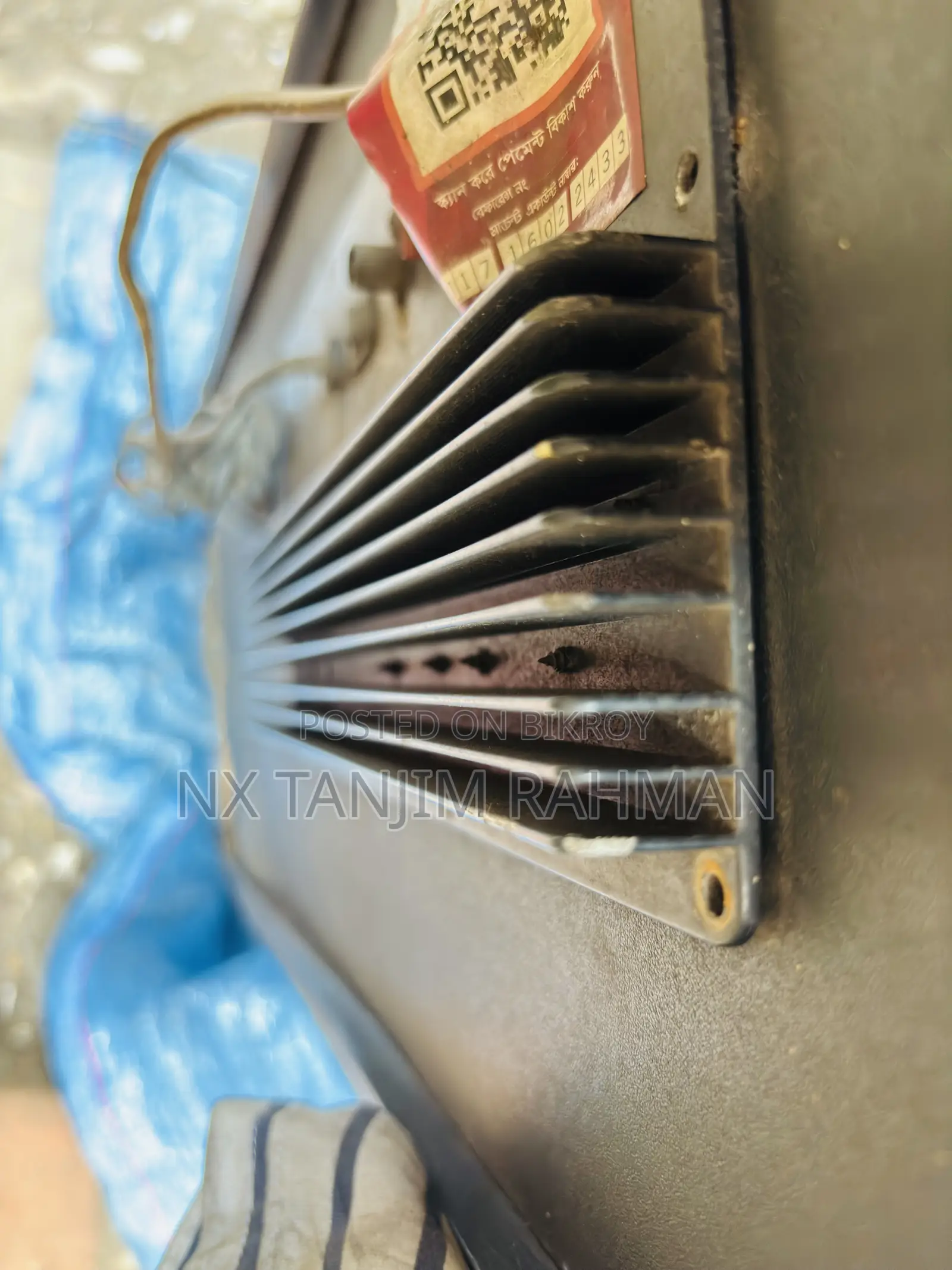 Brand Name: Kamasonic 8 ইঞ্চি স্পিকার এবং এটার পিছনে মেশিনপত্র সহ