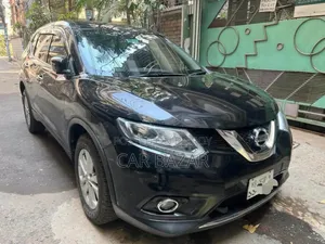 Nissan X-Trail 2.0 Petrol FWD 2013 Black