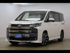 Toyota Noah 2023 Pearl