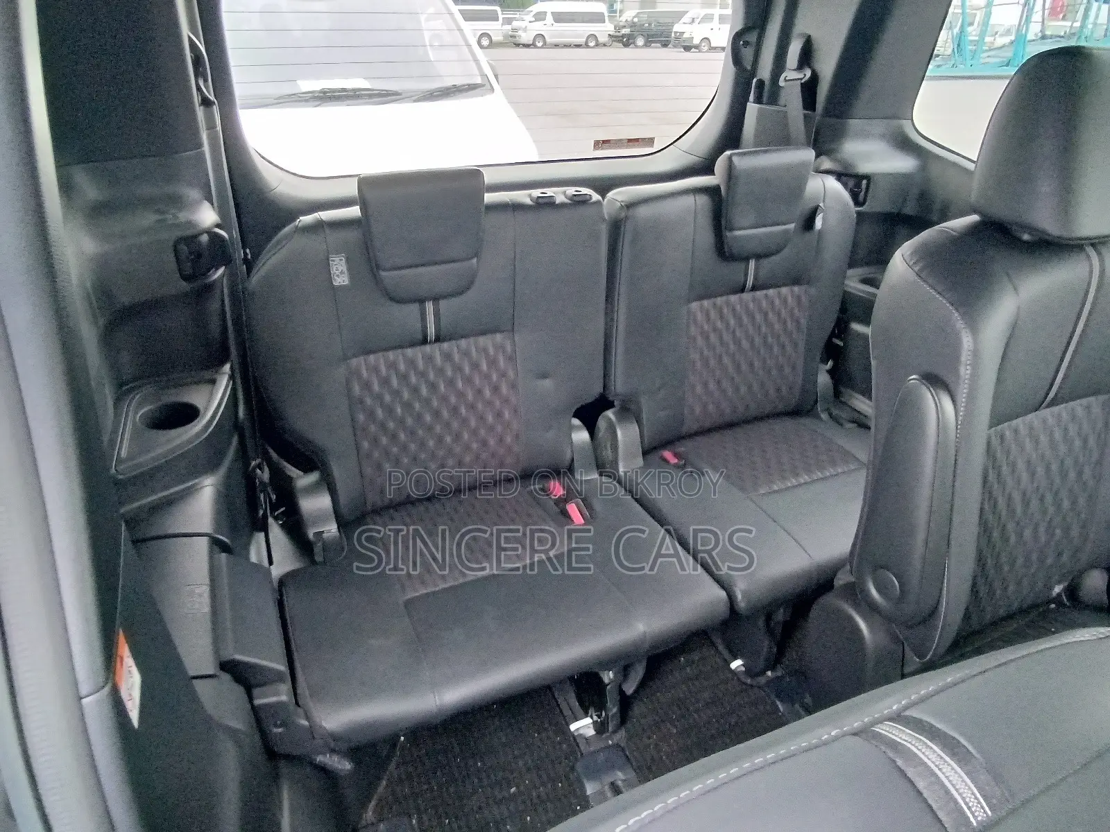 Toyota Noah 2023 Pearl