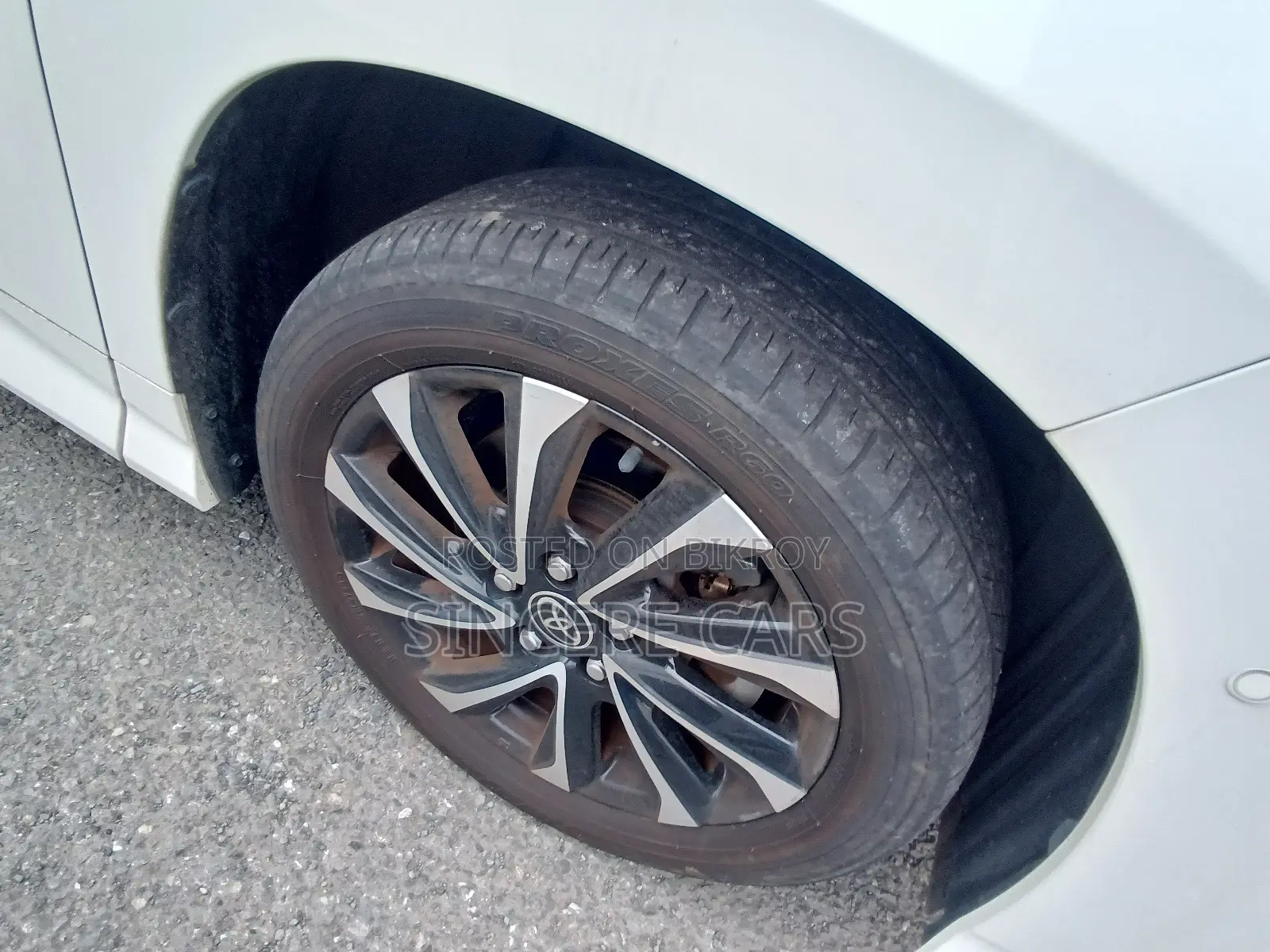 Toyota Noah 2023 Pearl