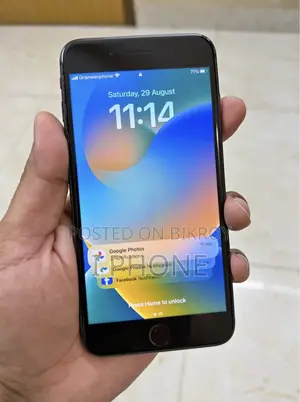 Apple iPhone 8 Plus 64 GB Red