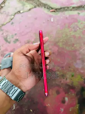 Apple iPhone 8 Plus 64 GB Red