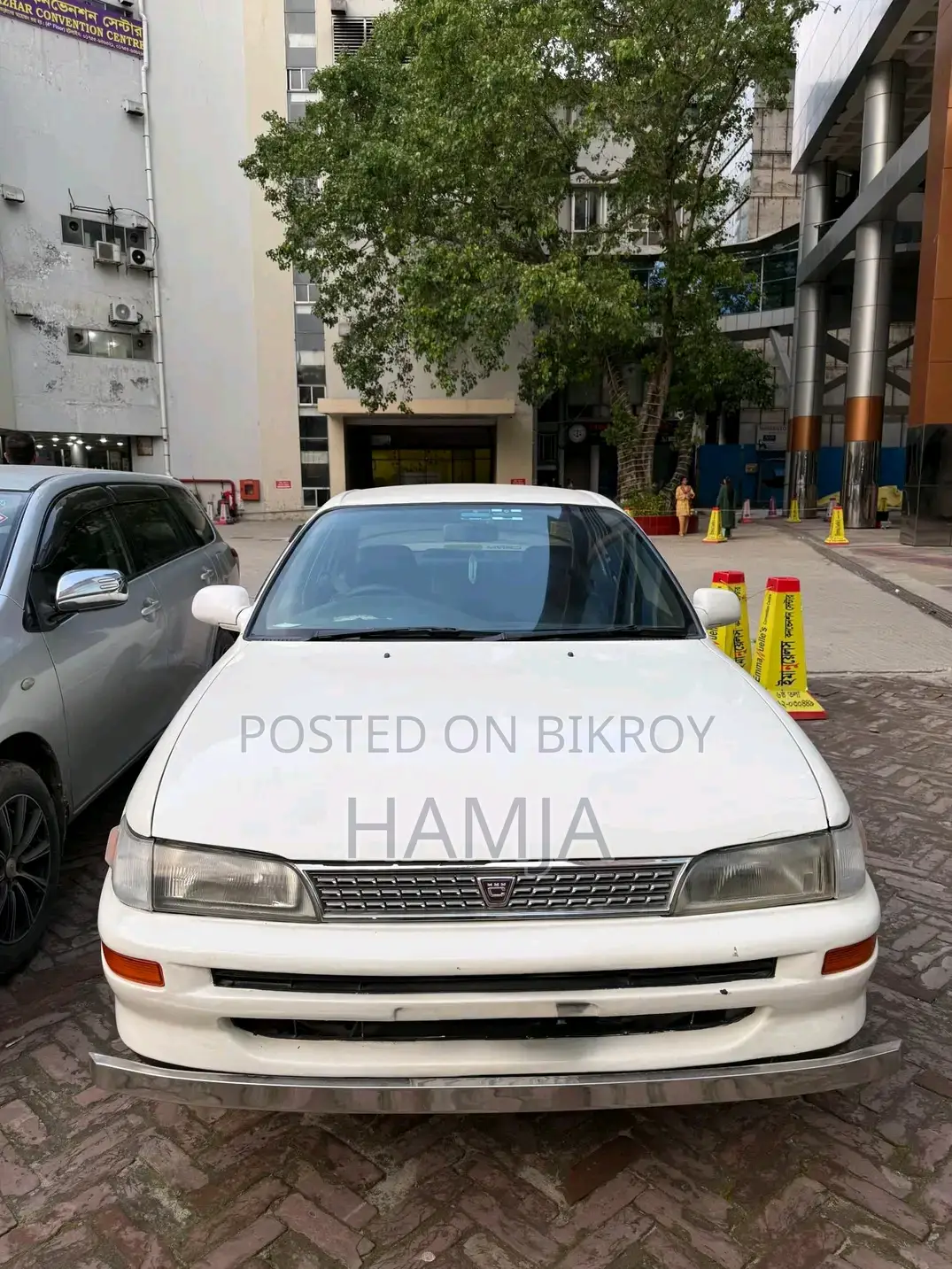 Toyota Corolla 1993 White