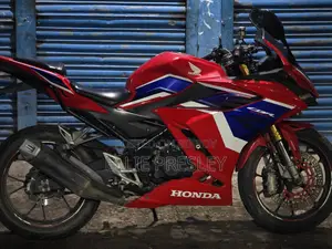 Honda CBR 2021 Red