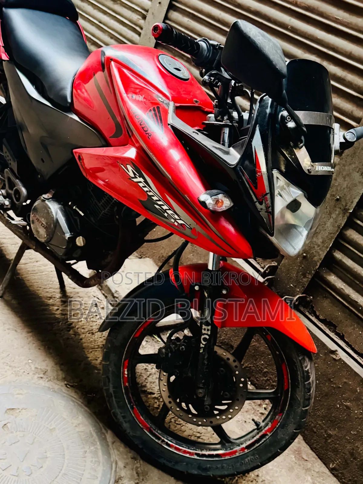 Honda CB 2011 Red