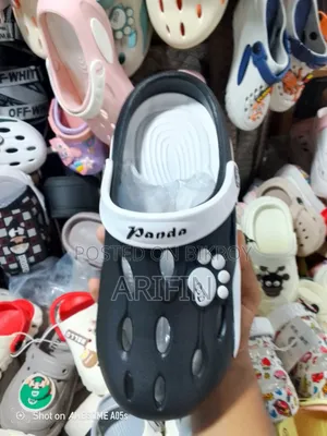 Panda Crroks