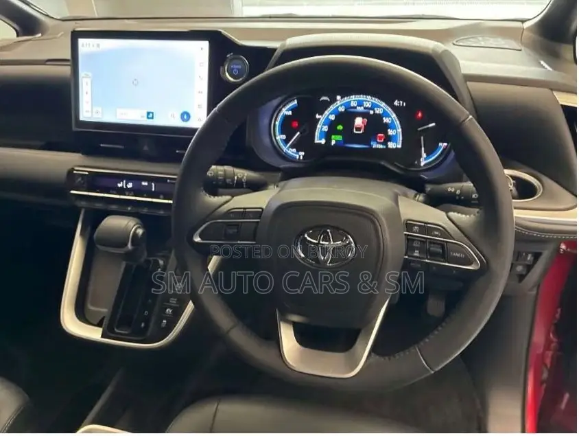 Toyota Noah 2023 Red