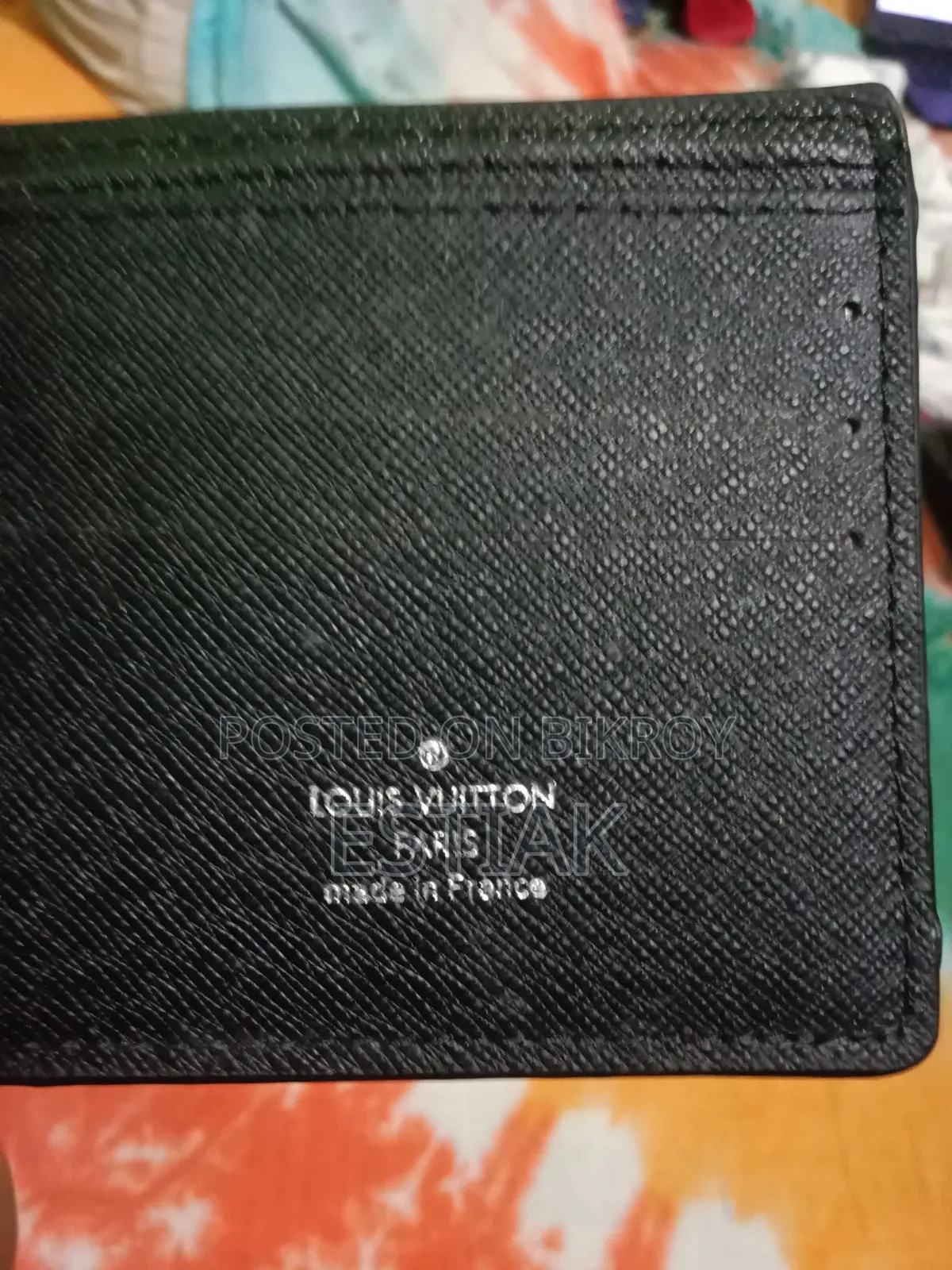 Louis Vuitton. >wallet