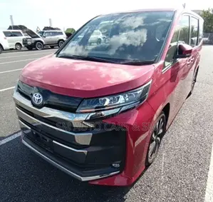 Toyota Noah 2022 Red