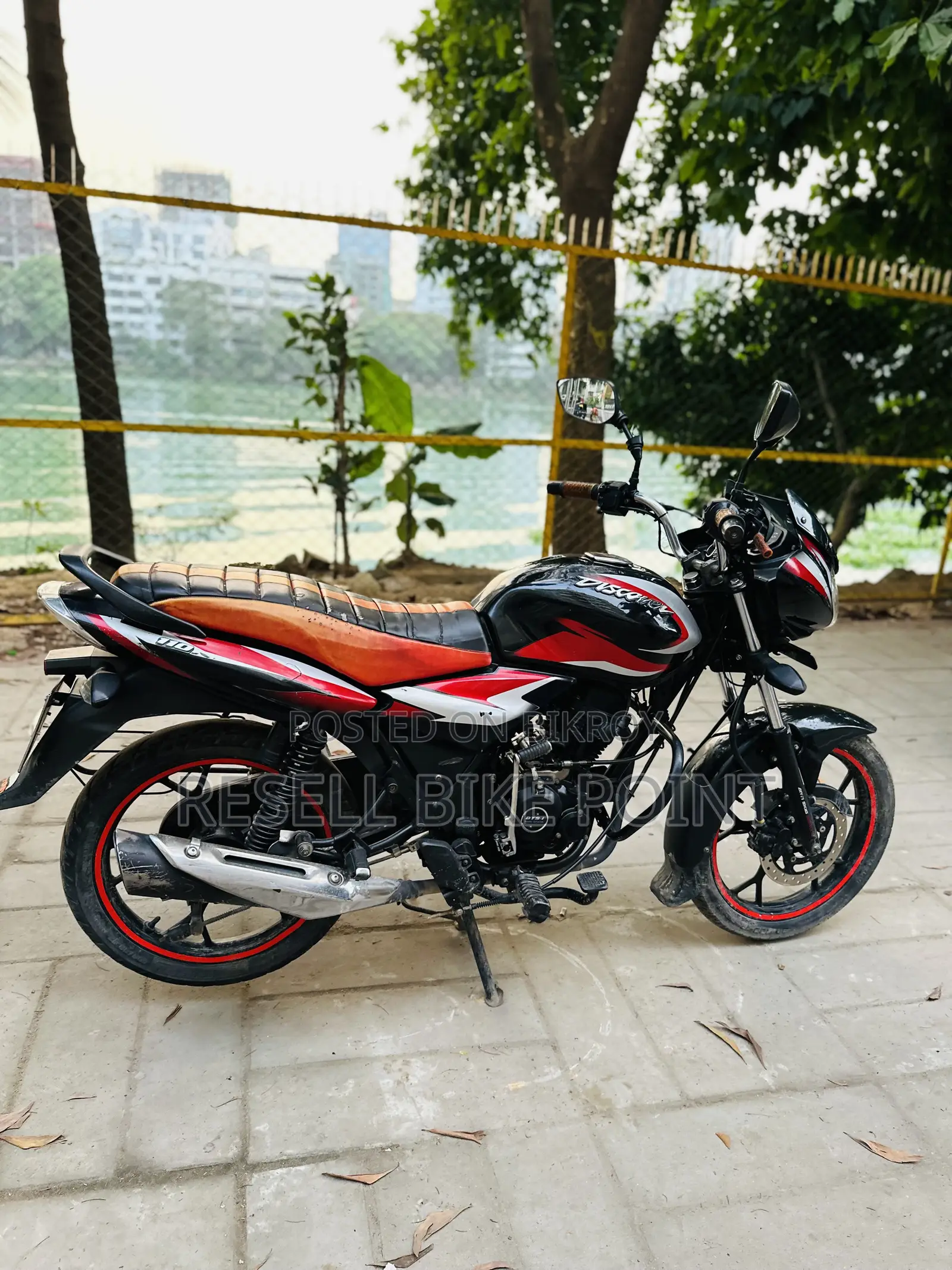 Bajaj Discover 110 2023 Black