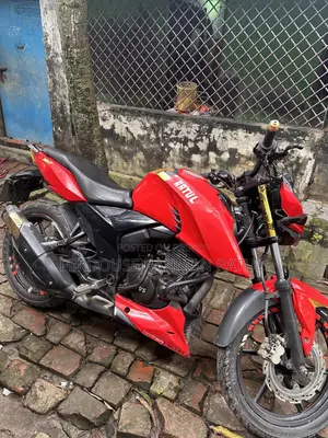 TVS Apache RTR 160 4V 2021 Red