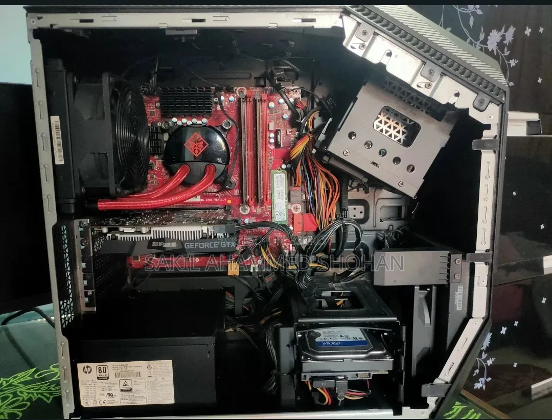 Desktop Computer HP Omen 880 8GB Intel Core I7 HDD+SSD 1T