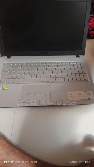 Laptop Asus VivoBook X540SA 4GB Intel Core i3 HDD 1T