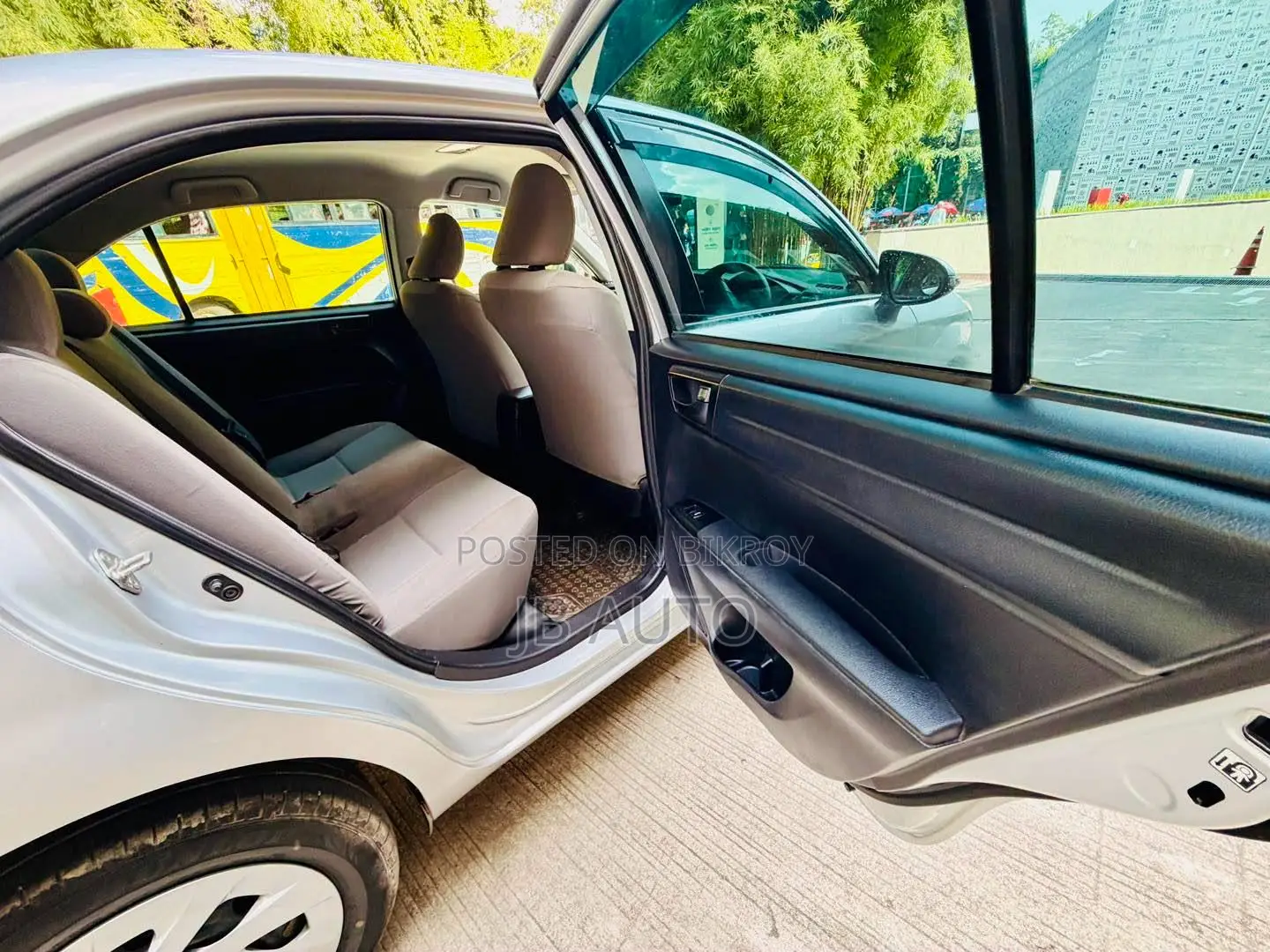 Toyota Axio 2016 Silver