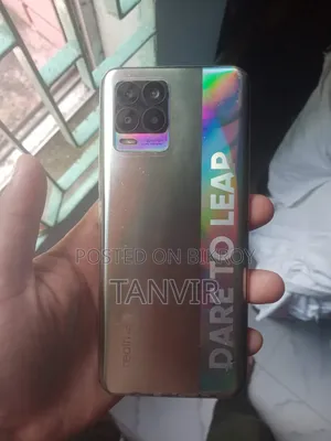 Realme 128 GB Silver