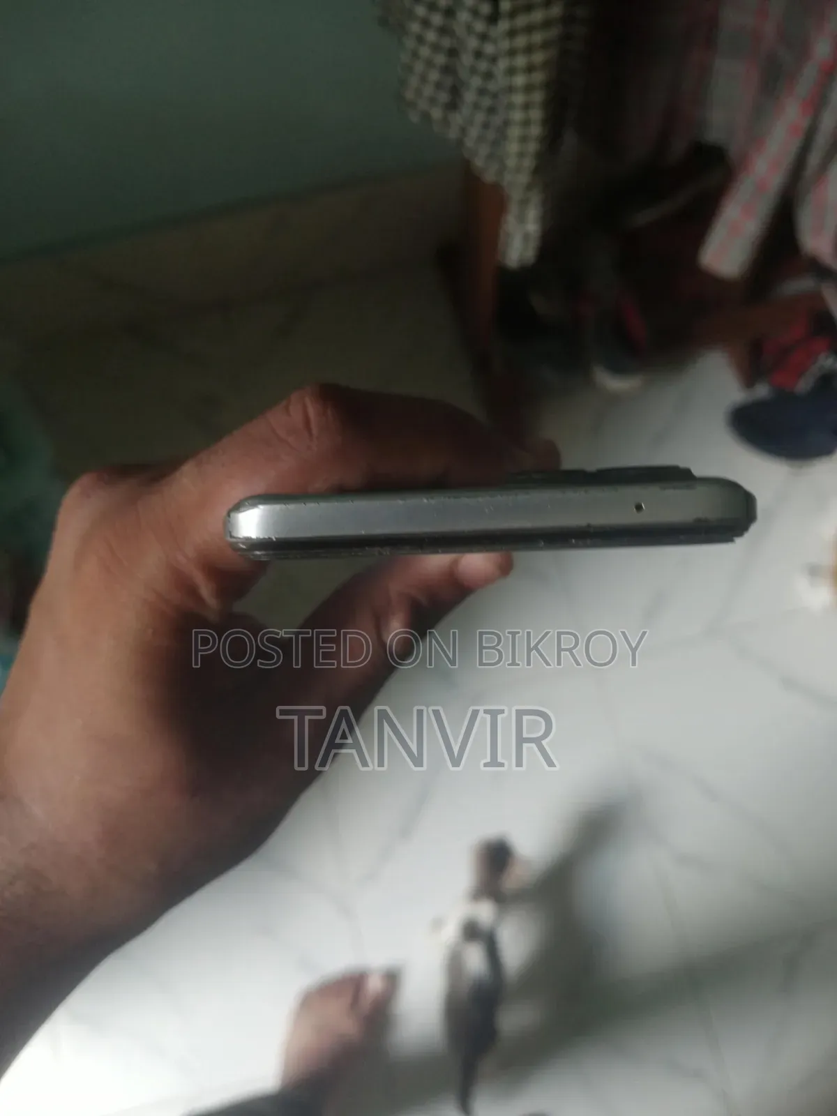 Realme 128 GB Silver