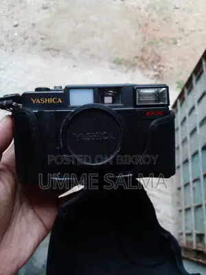 Yashica MF-2 Super Is a Simple, Lightweight 35mm Camera