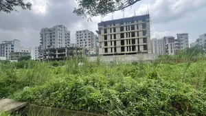 Block L, 10 Katha Corner Plot for Sale