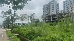 Block L, 10 Katha Corner Plot for Sale