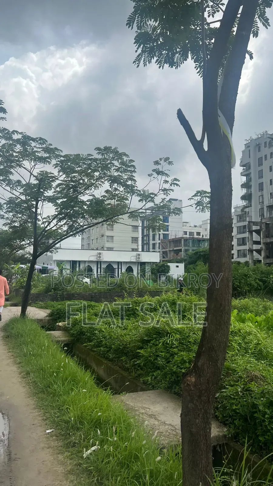 Block L, 10 Katha Corner Plot for Sale