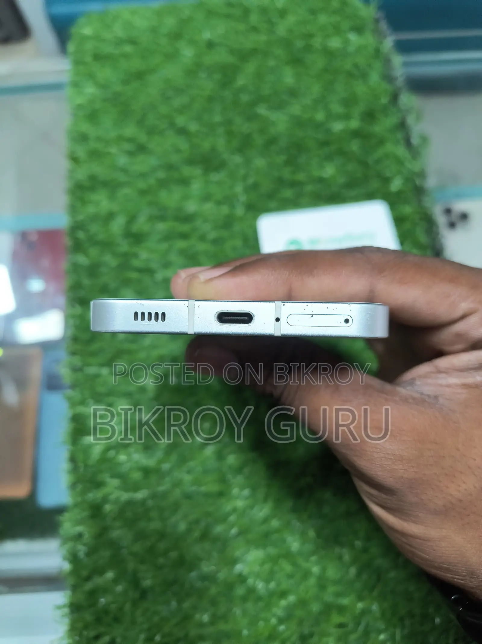 নাথিং ফোন ১ ২৫৬ জিবি হোয়াইট