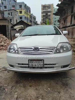 Toyota Corolla 2002 White