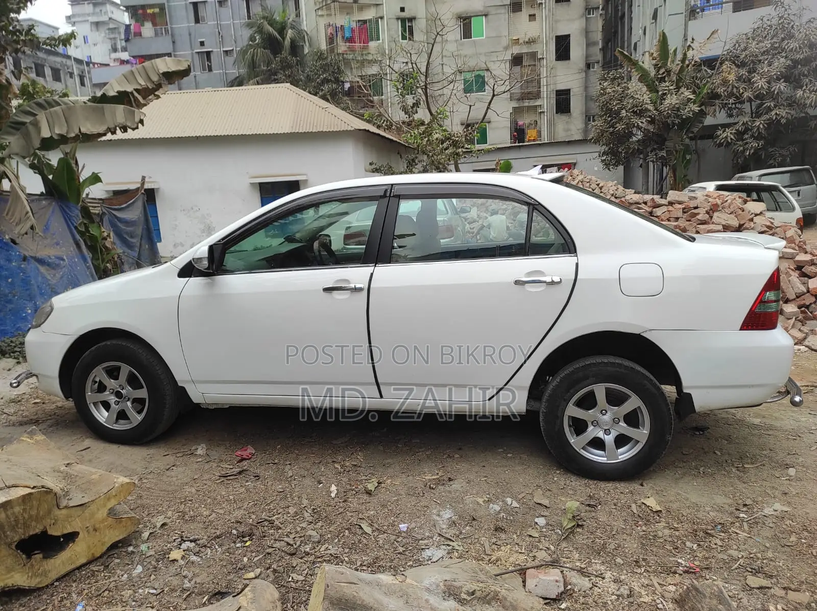Toyota Corolla 2002 White