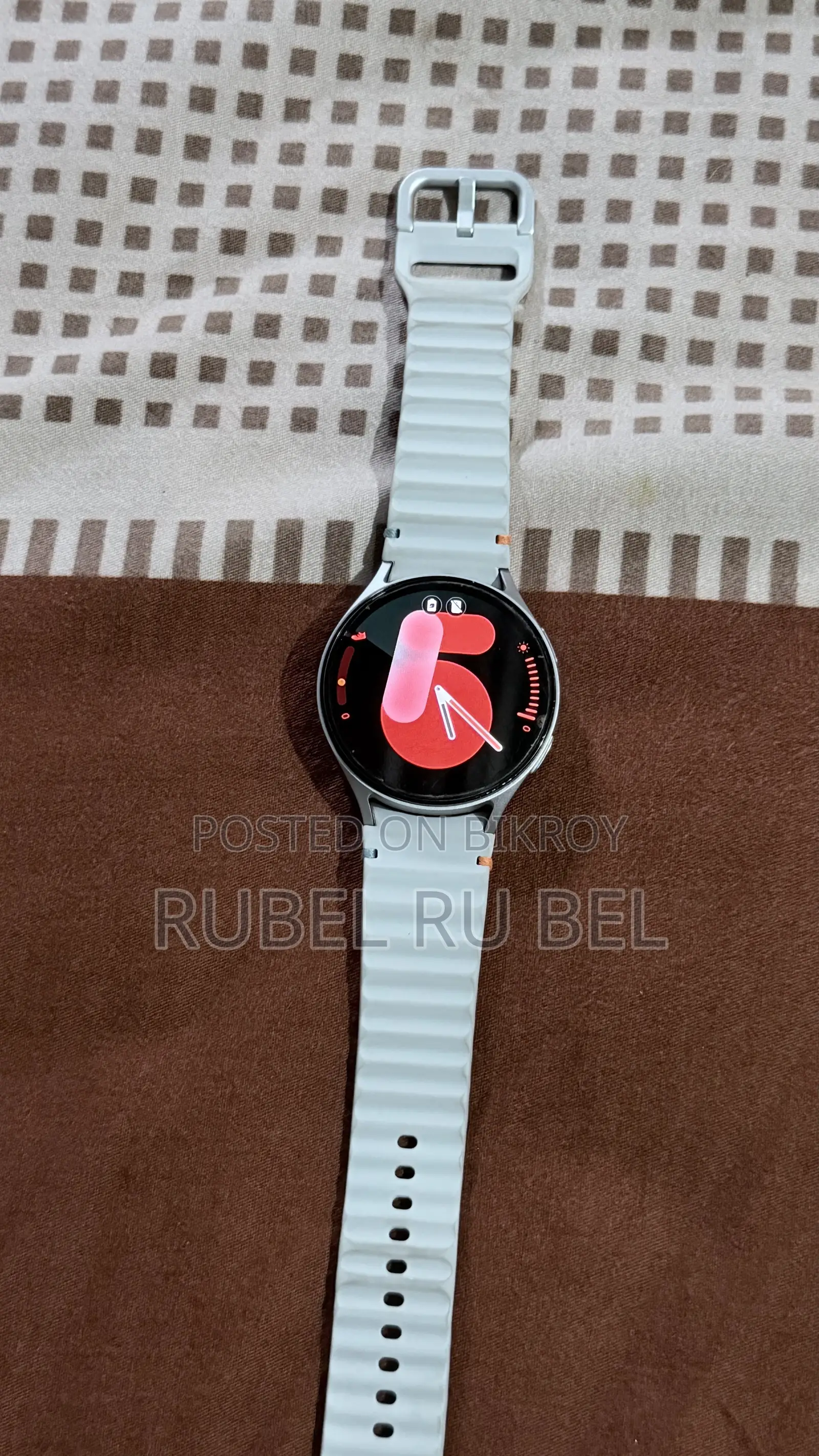 Samsung Galaxy Vietnam 44mm Silver Color SmartWatch