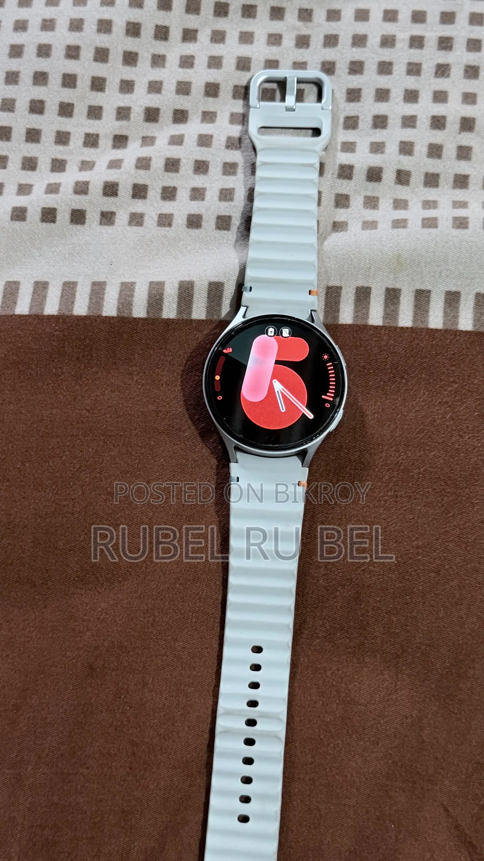 Samsung Galaxy Vietnam 44mm Silver Color SmartWatch