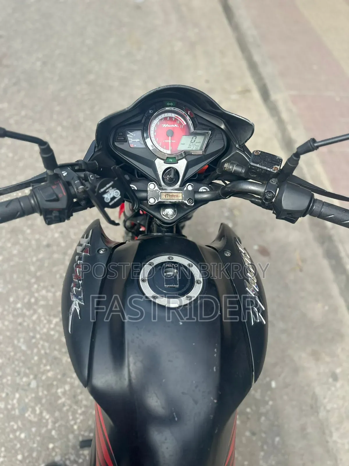 Hero Hunk 2020 Black